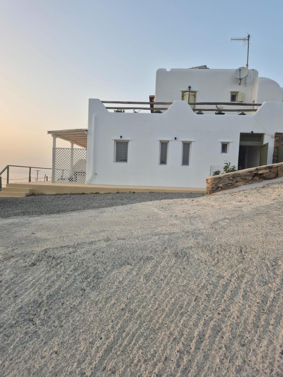 Enne Studios For Views & Tranquility Ftelia  Luaran gambar